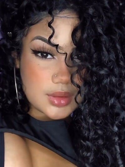 elivecams.com baby_vieira livesex profile in ethnicityebony cams