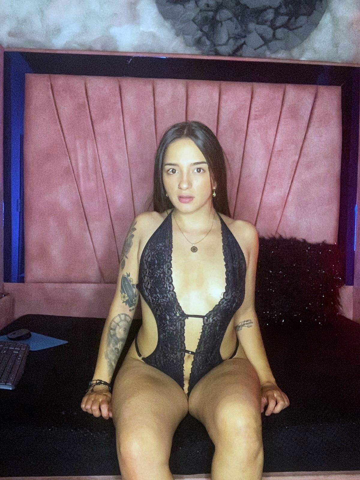 Melanie_moon6