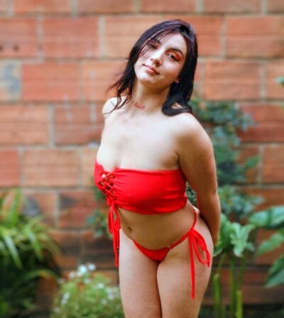 Sara_Jhonson21