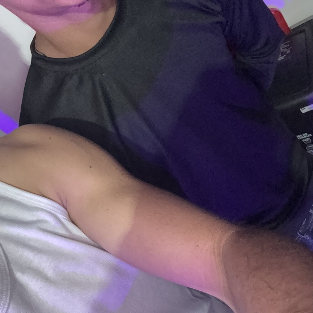 spicyboysvenezuelan from stripchat