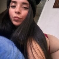 britany_jean's Offline Chat Room