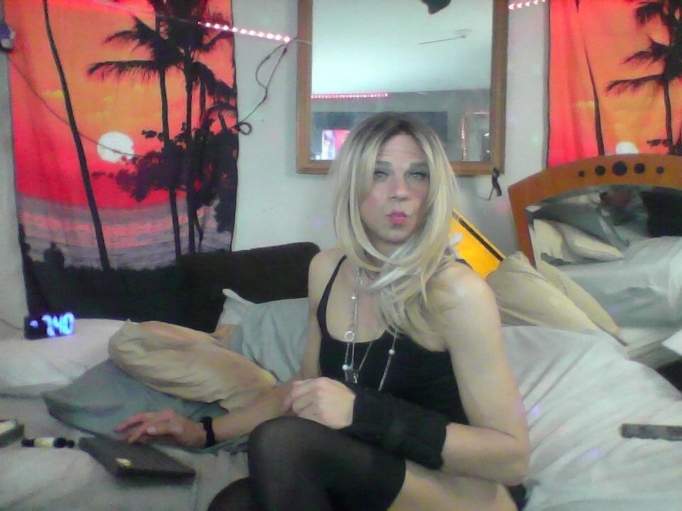 Live sex webcam photo for Brooke-lynn #290060601