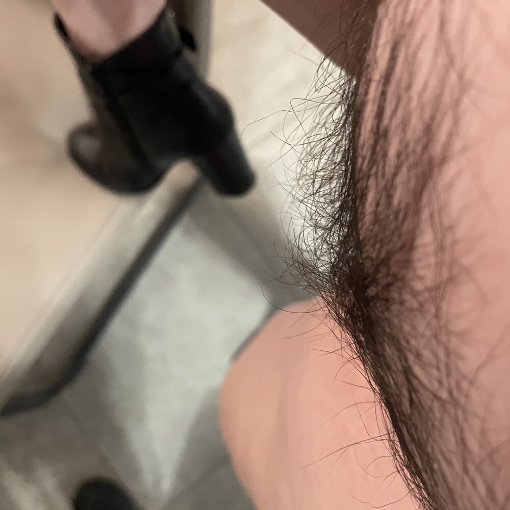 Hairy_Pussy_Dominatrix profile