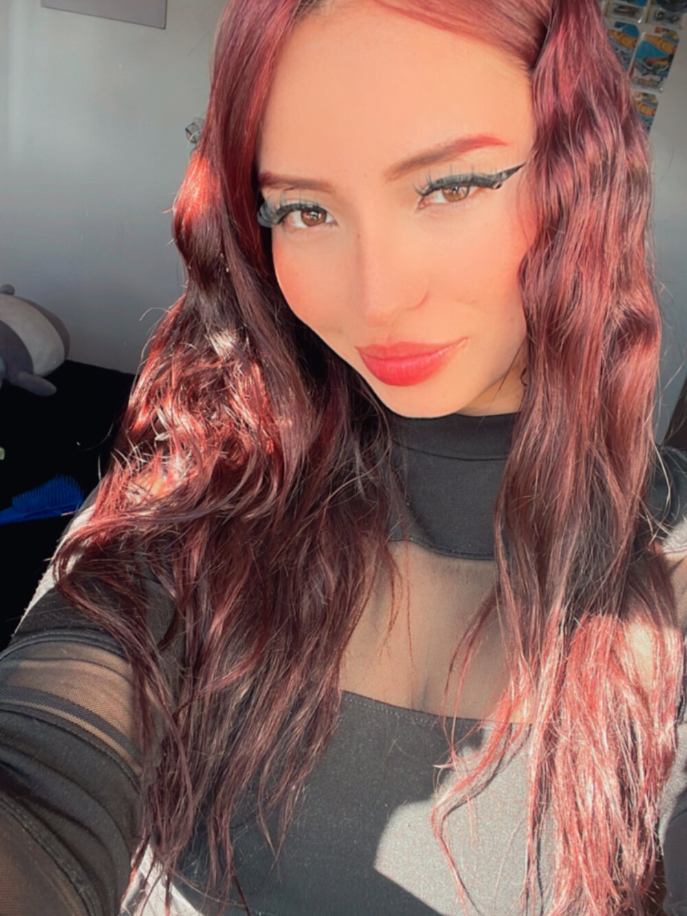 Adhara_red profile