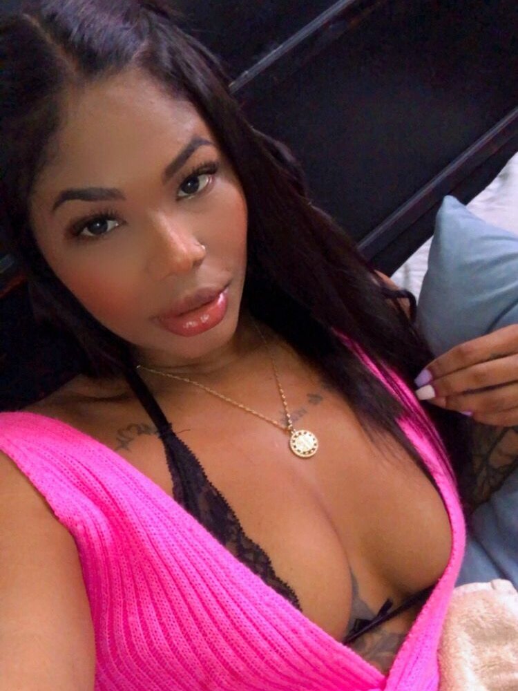 alexa_sexhot19