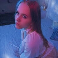 ChloeMarisam's Offline Chat Room