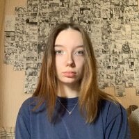 GirlGlassesOn's webcam live show