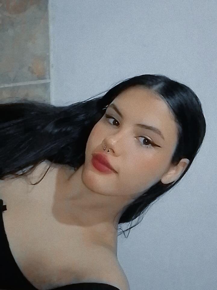 Emily_Vidal_ profile