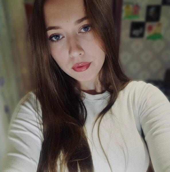 Your_Claire 🔤 naked chat