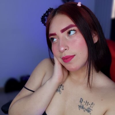 Lurea_pearl Live Cam on StripChat and RICams