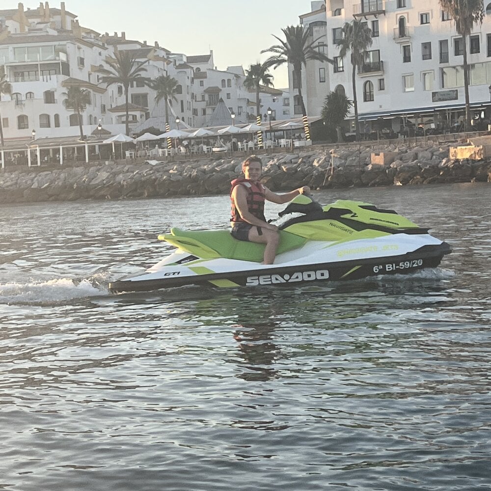 JerkingRob's Offline XXX Chat