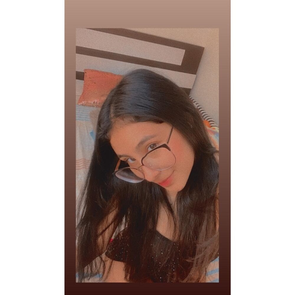 chika_hellar profile