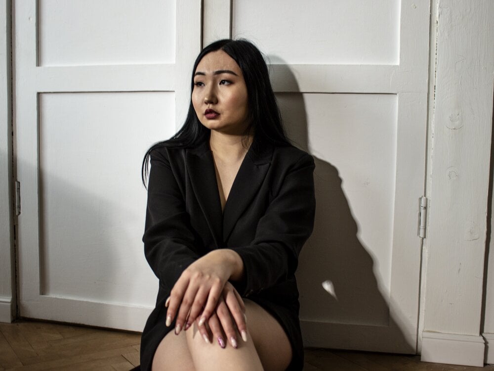 MienMatsuda's Live XXX Chat