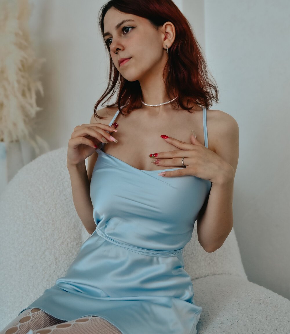 alice_dusk_ from stripchat