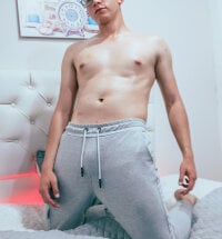 moto_solomon's Offline Chat Room