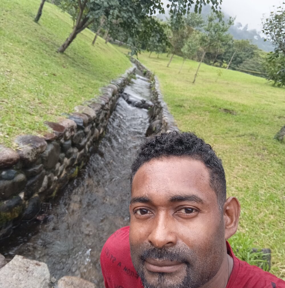 elias1704 from stripchat