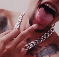 mastercash777's Offline XXX Chat