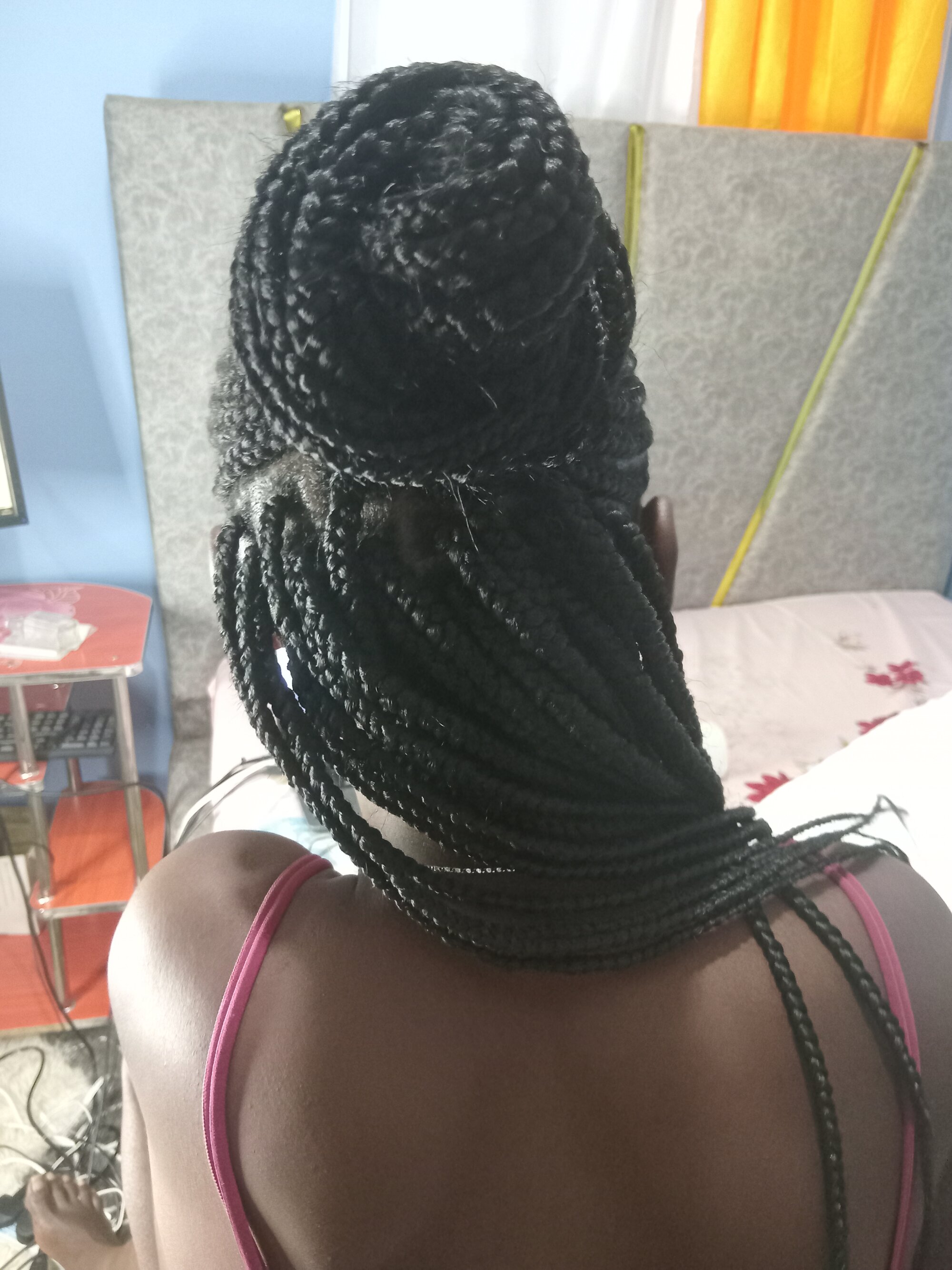 Qween_honey64