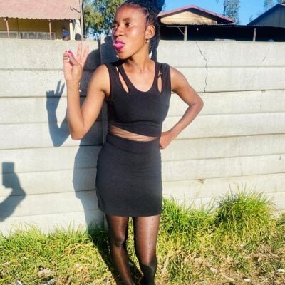 Petite_Queenxx