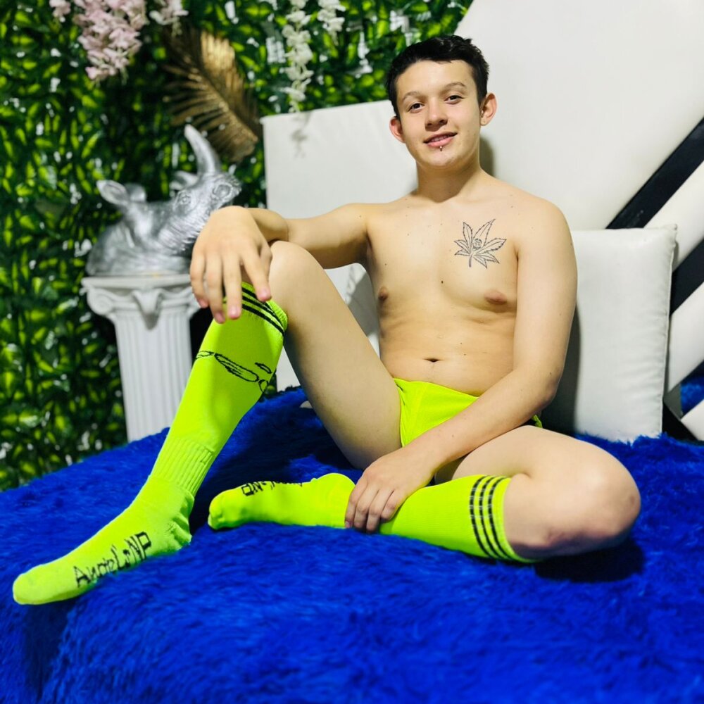 JEAMS_TOP's Offline XXX Chat