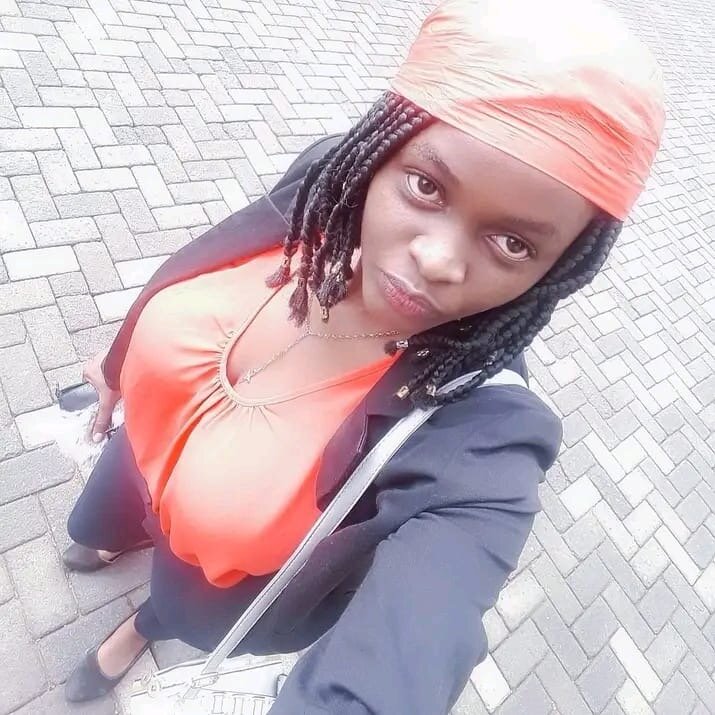 ebonydoll2