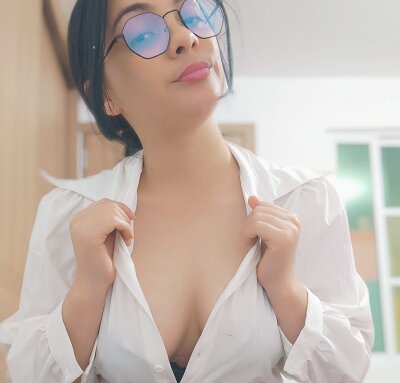 MEGAN_X0XX - small tits latin