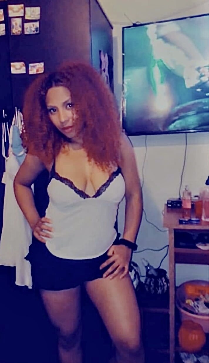 Litzy_Curly