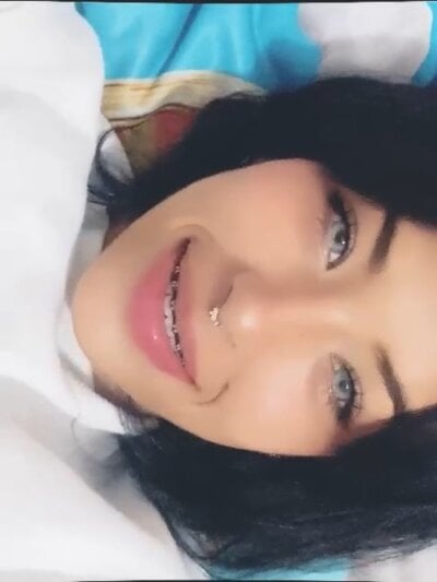 Nika_Hot