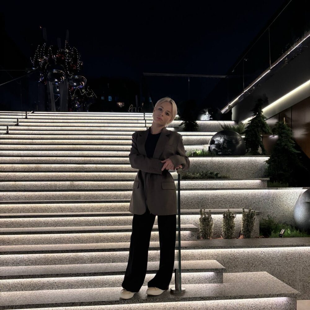 sexlivecamsites.com novaseraphic livesex profile in some-where-in-africa cams