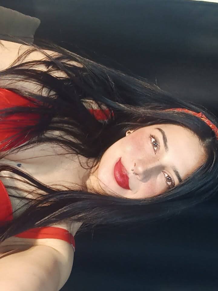 stripchat amy_swann webcam profile pic via newporncams.com