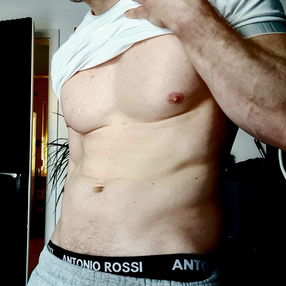 intense_1337 from stripchat