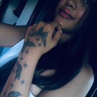 vailoet's webcam live show