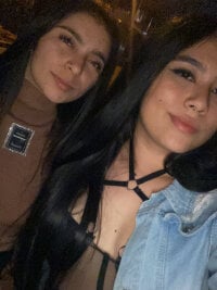 Agatha_and_Lilith's Offline Chat Room