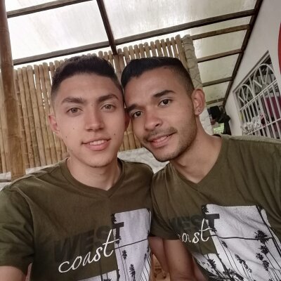 aroon-mike from stripchat