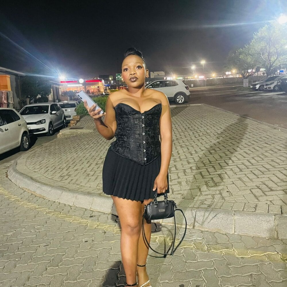 livesex.fan 09slambitch livesex profile in a-place-where-were-happy cams