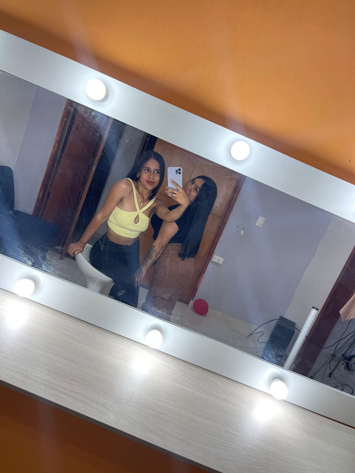 ChanellsAndIsabella