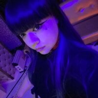 Kamilla_Krosss' Offline Chat Room