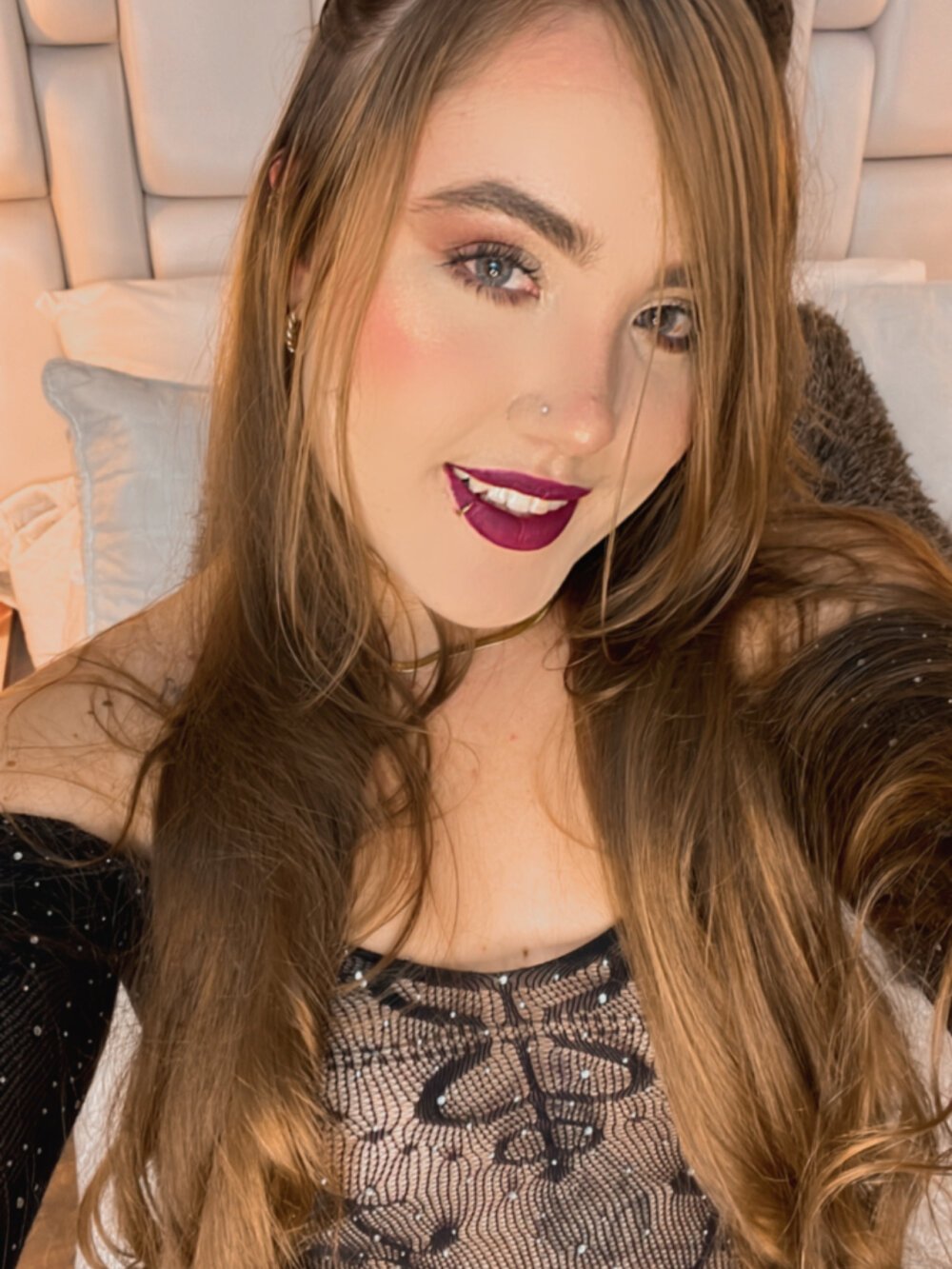 sexcam3d.net Dakota_Greys livesex profile in blond-hair cams