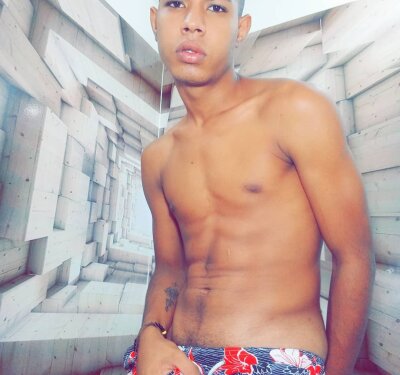erick_braziliam 🌔 live sex chat