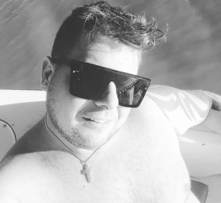 Emmma1889's Offline XXX Chat