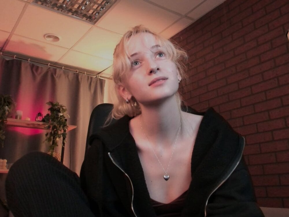OddlyFamiliar profile