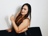 KhrishaHill's Offline XXX Chat