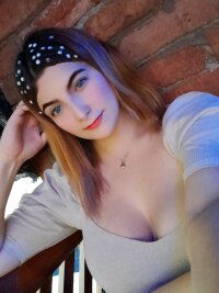 Cindy2922's Offline Chat Room