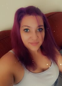 Sexylovergirl54's Offline Chat Room