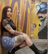emmaa_queenn's webcam live show
