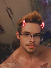 Babyd9332's webcam live show