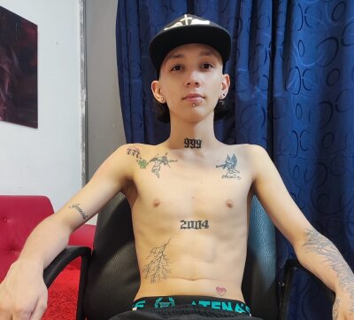 nick_latinboy from stripchat