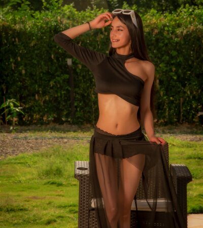 Megan_noa