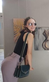 Jackie_S' Offline Chat Room