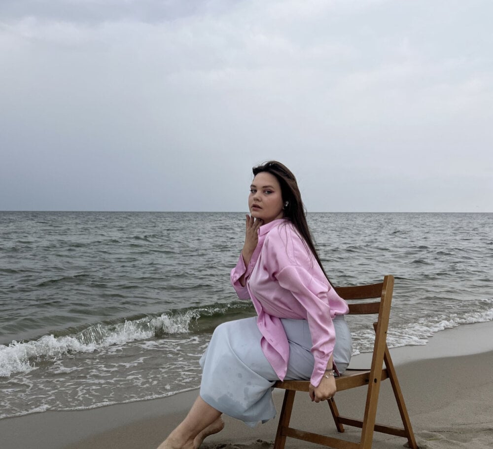 stripchat venus_delmonico webcam profile pic via coupleslivesex.com